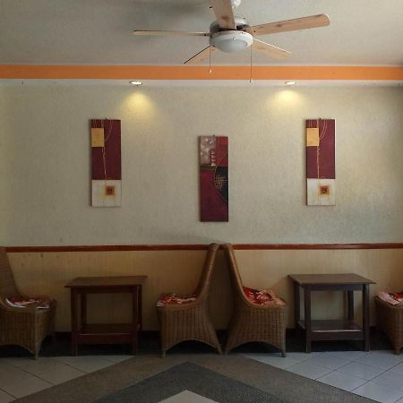 Mactan Airport Hilltop Hotel Lapu-Lapu City Exterior photo
